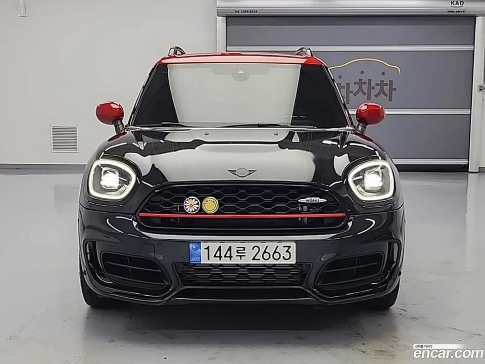 MINI Cooper S Countryman JCW 2023 — миниатюра 2