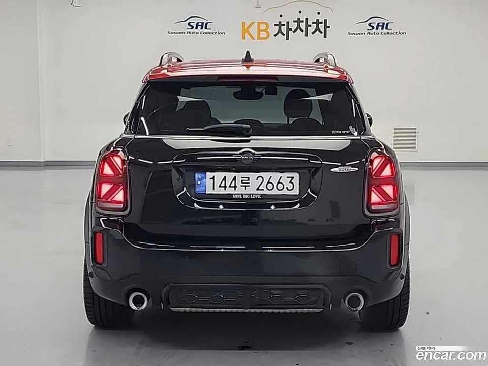 MINI Cooper S Countryman JCW 2023 — миниатюра 3