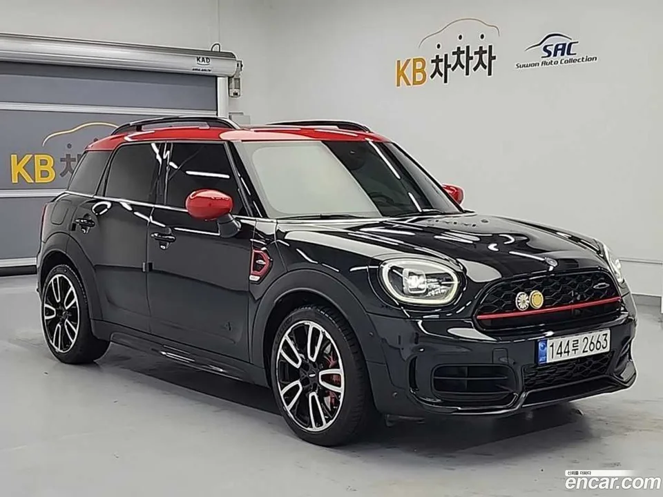 MINI Cooper S Countryman JCW 2023 — миниатюра 4