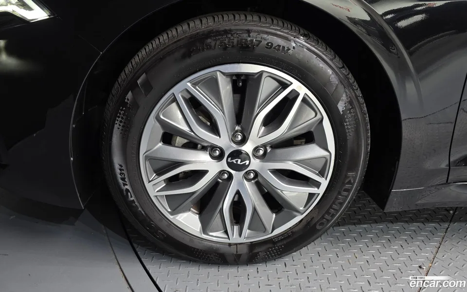 Kia K5 Hybrid 2023 — миниатюра 5