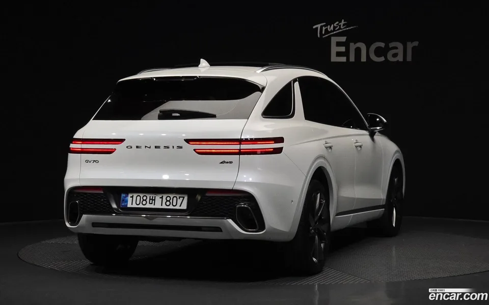Genesis GV70 2.5T AWD 2023 — миниатюра 2