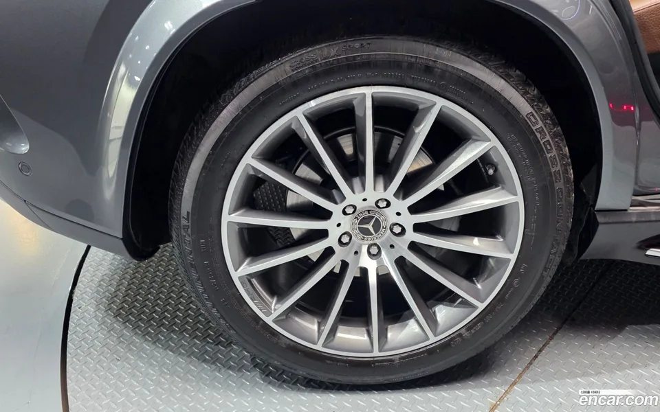 Mercedes-Benz GLE-Class GLE450 4MATIC 2023 — миниатюра 5