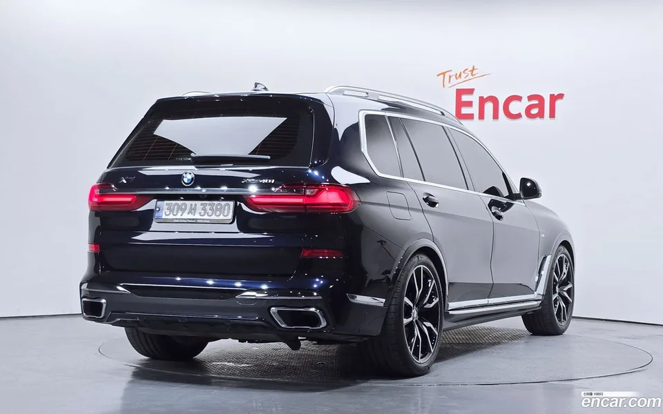 BMW X7 xDrive 40i M 6 2022 — миниатюра 2