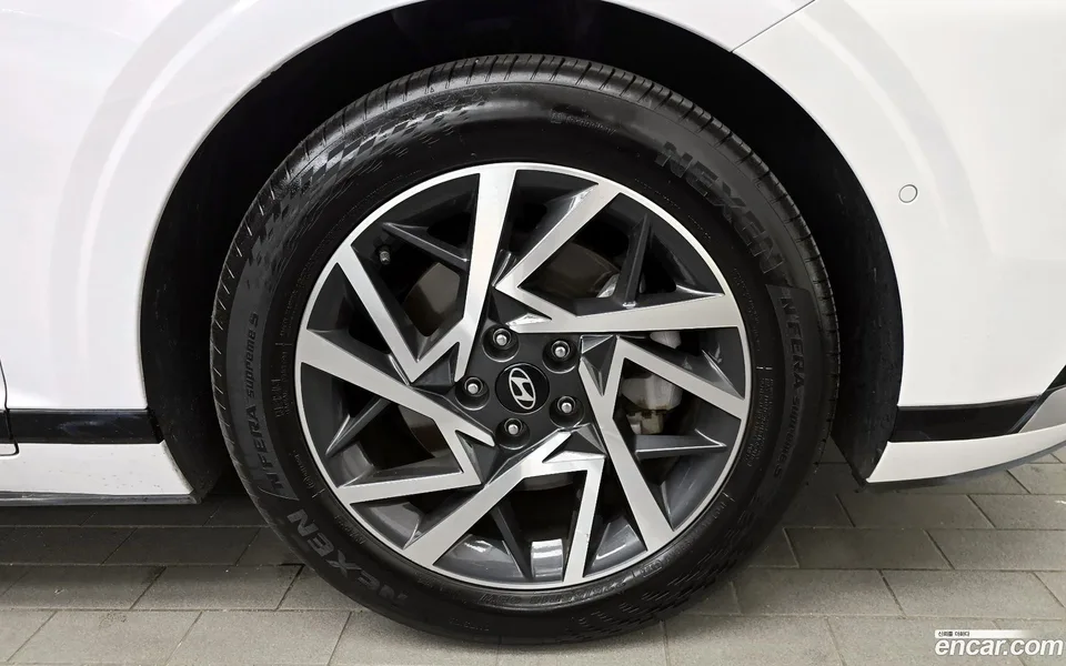 Hyundai Grandeur 2.5 2WD 2023 — миниатюра 5