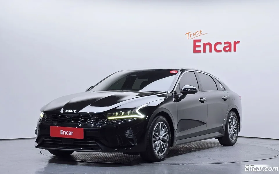 Kia K5 Hybrid 2022 — фото 1, купить с доставкой в Москву
