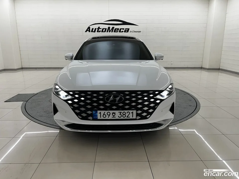 Hyundai Grandeur IG Hybrid 2022 — фото 1, купить с доставкой в Москву
