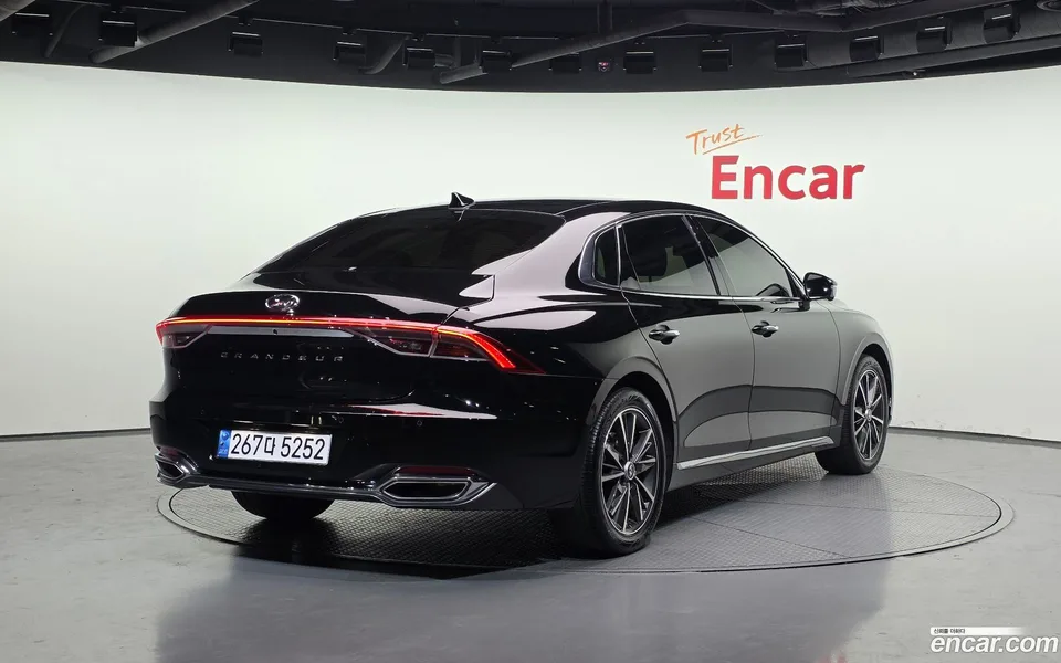 Hyundai Grandeur IG 2.5 2022 — миниатюра 2