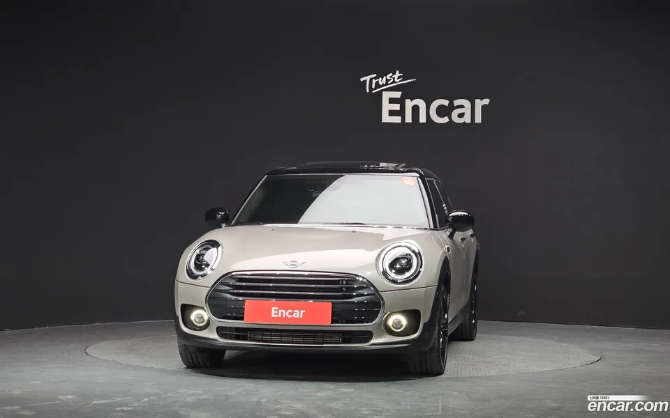 MINI Cooper Clubman 2023 — миниатюра 3
