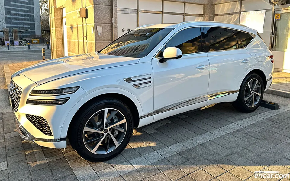 Genesis GV80 2.5T AWD 2024 — фото 1, купить с доставкой в Москву