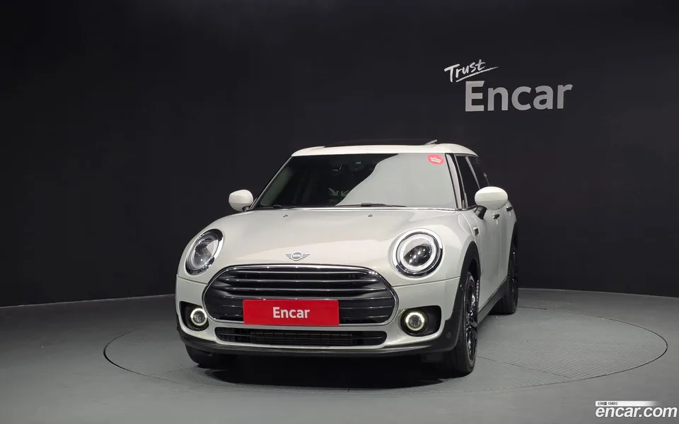 MINI Cooper Clubman 2022 — миниатюра 3