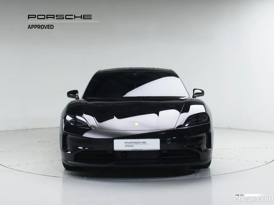 Porsche Taycan 2024 — миниатюра 3