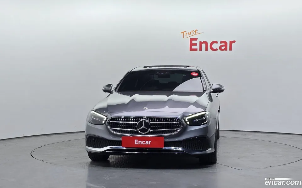 Mercedes-Benz E-Class E250 2023 — миниатюра 3