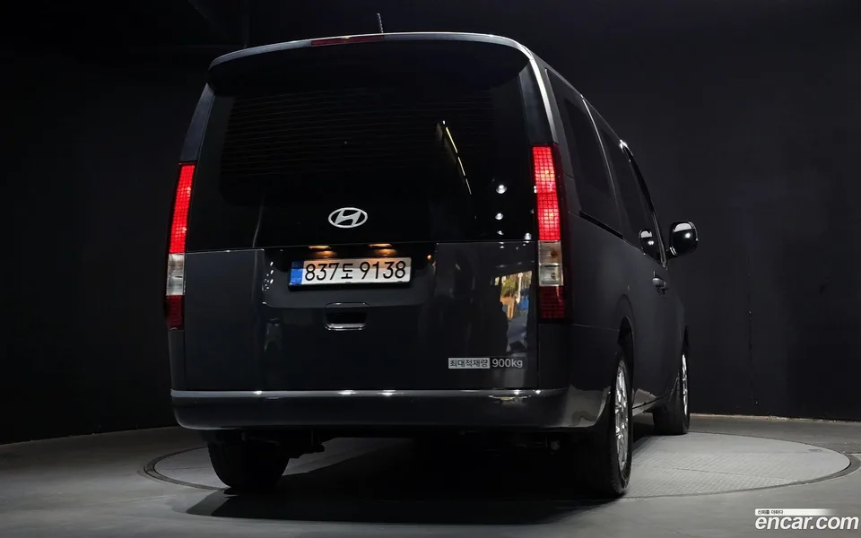 Hyundai Staria 3 2025 — миниатюра 4