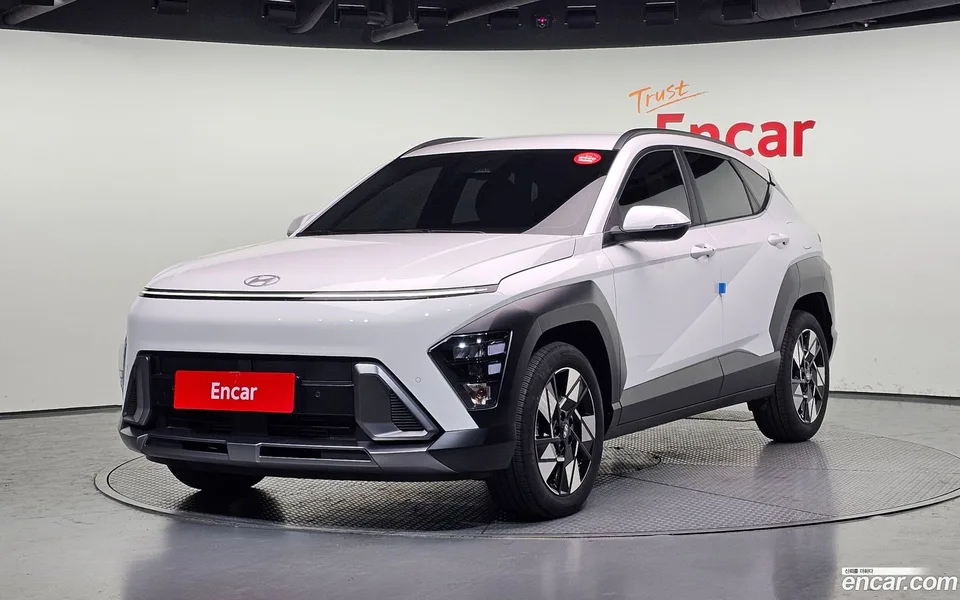 Hyundai Kona 1.6 2WD 2024 — фото 1, купить с доставкой в Москву