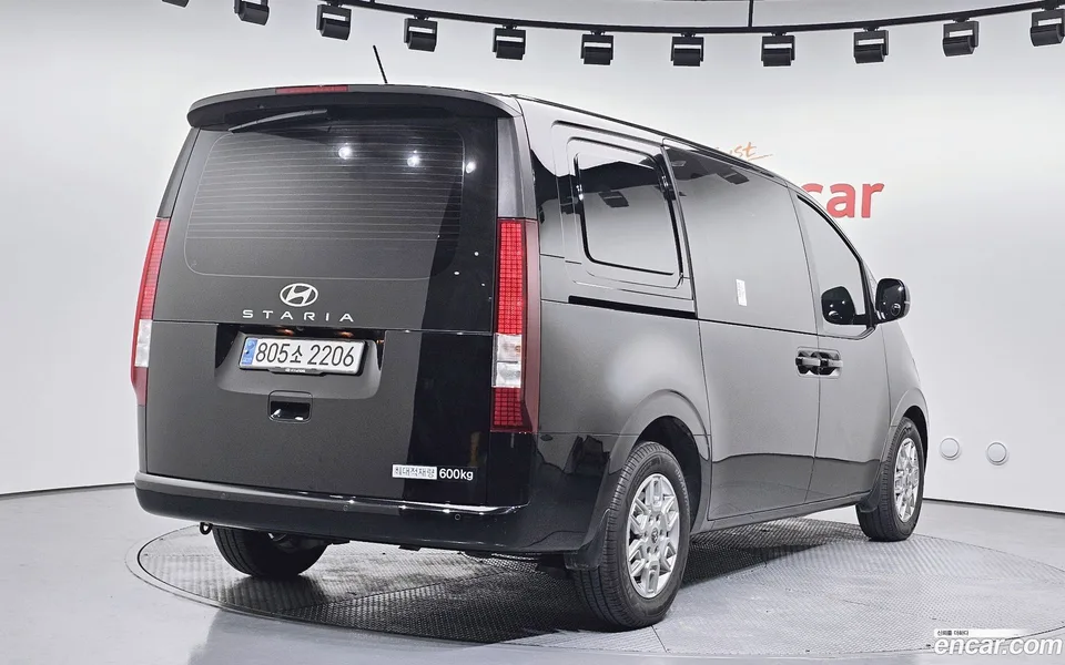 Hyundai Staria 5 2025 — миниатюра 2