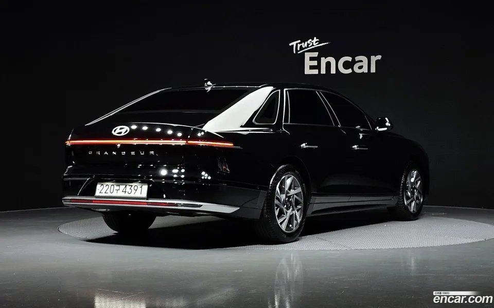 Hyundai Grandeur Hybrid 2023 — миниатюра 2