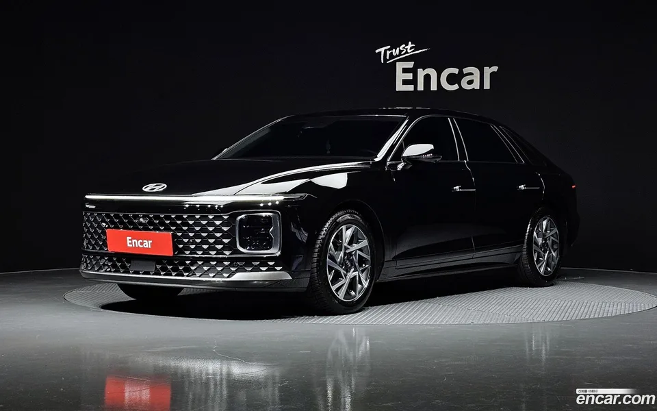 Hyundai Grandeur Hybrid 2023 — фото 1, купить с доставкой в Москву