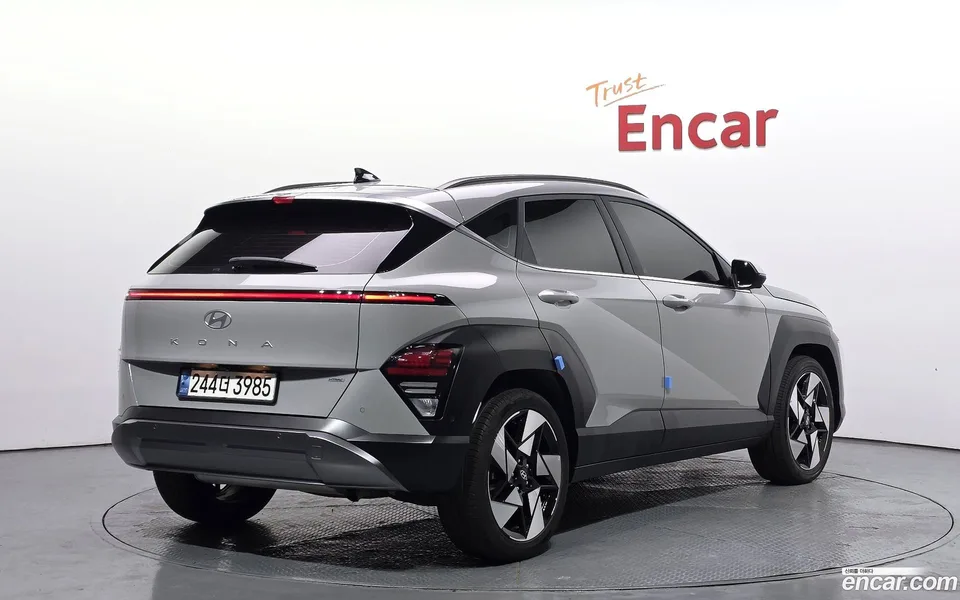 Hyundai Kona 1.6 4WD 2023 — миниатюра 2