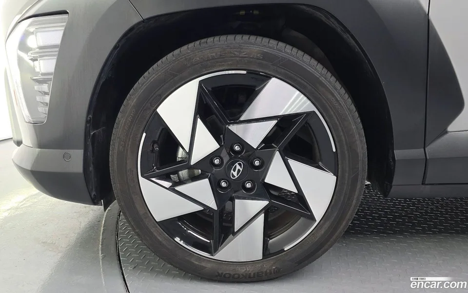 Hyundai Kona 1.6 4WD 2023 — миниатюра 5