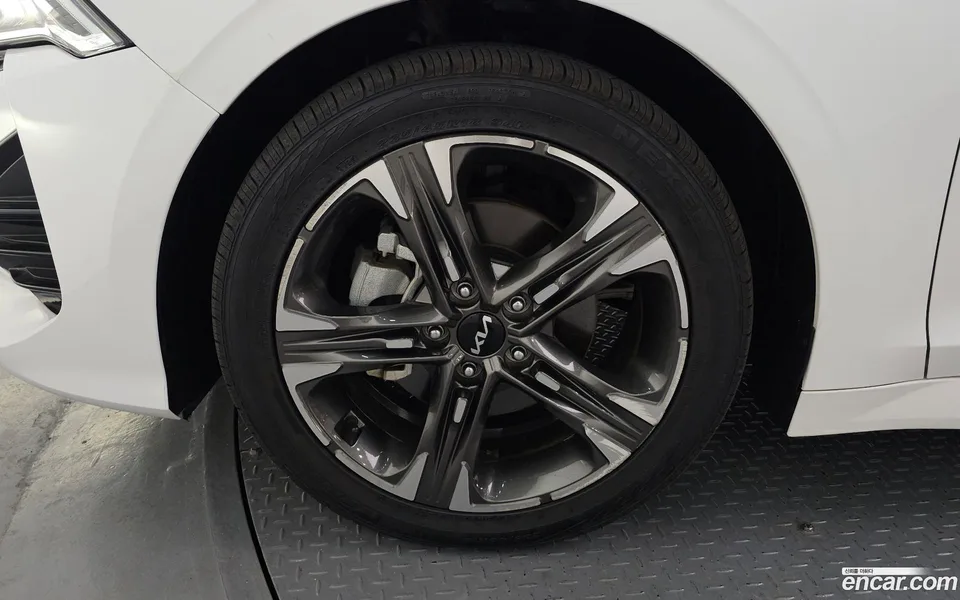 Kia K5 2.0 2023 — миниатюра 5