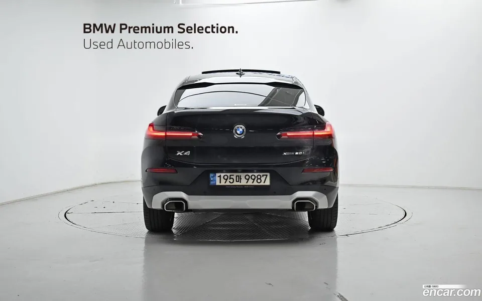 BMW X4 xDrive20i xLine 2022 — миниатюра 4