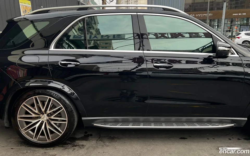 Mercedes-Benz GLE-Class AMG GLE53 4MATIC+ 2023 — миниатюра 3