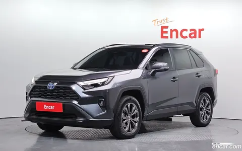 Toyota RAV4 2023 купить в Москве