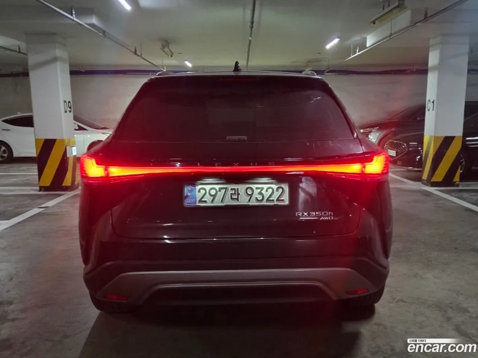 Lexus RX 350h 2023 — миниатюра 2