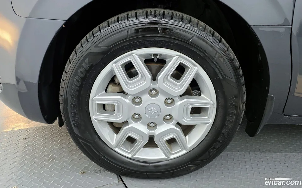 Hyundai Staria 11 2022 — миниатюра 5