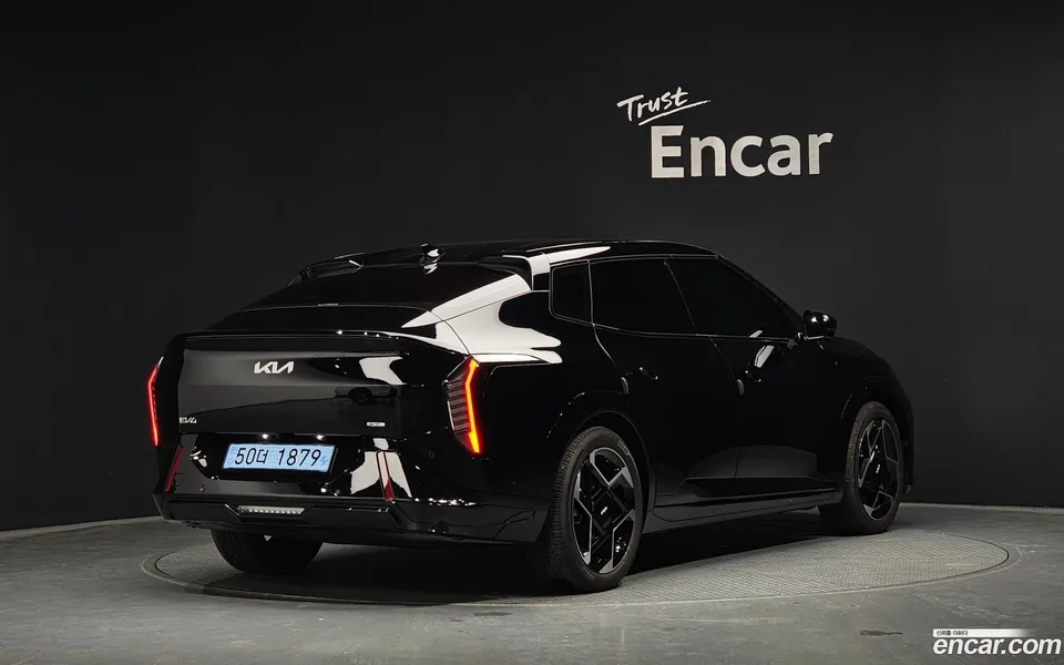Kia EV4 2WD 2025 — миниатюра 2