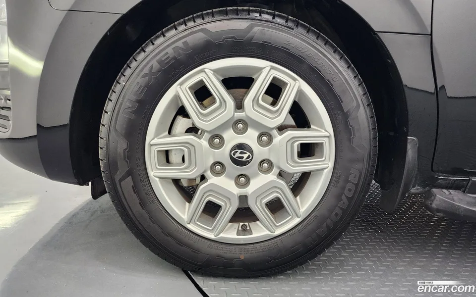 Hyundai Staria L3.5 5 2025 — миниатюра 5