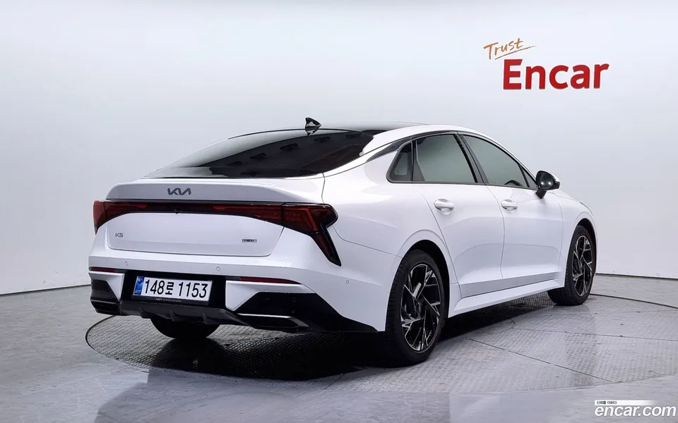 Kia K5 Hybrid 2025 — миниатюра 2