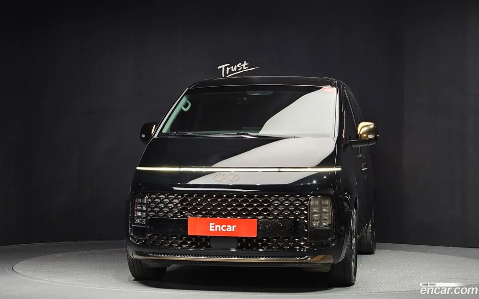 Hyundai Staria L3.5 9 2024 — миниатюра 3