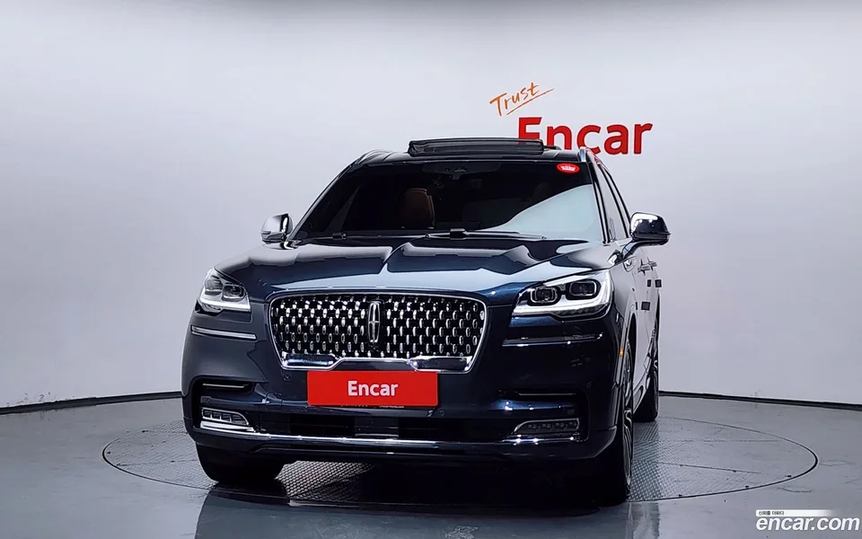 Lincoln Aviator 3.0 AWD 2022 — миниатюра 3