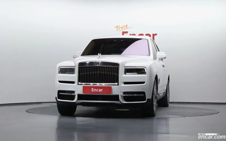 Rolls-Royce Cullinan 6.7 V12 2023 — миниатюра 3