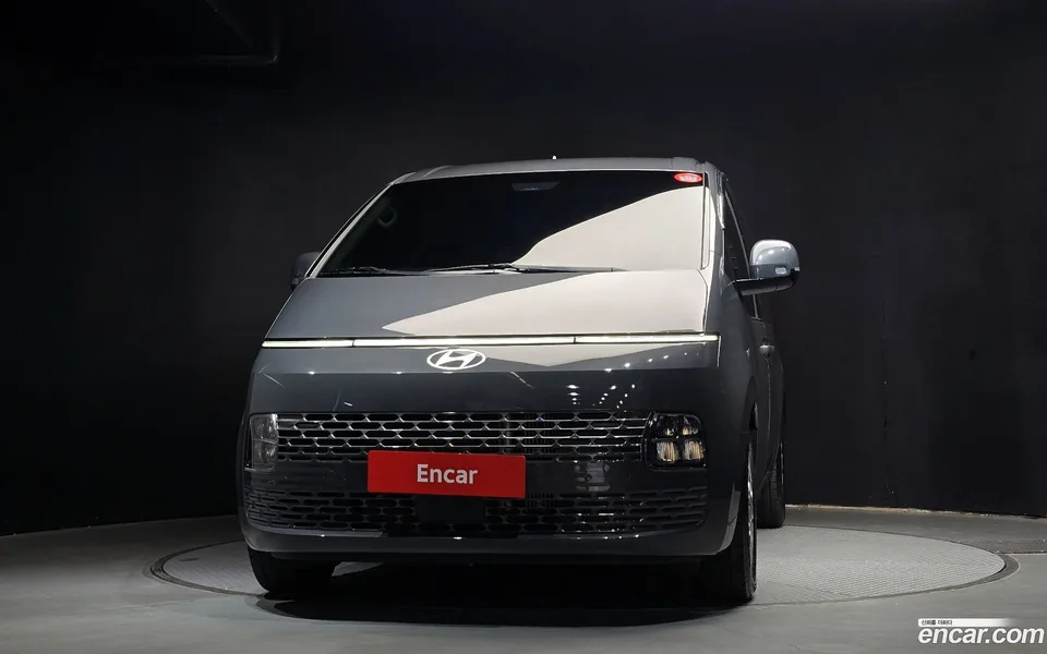 Hyundai Staria 3 2025 — миниатюра 3