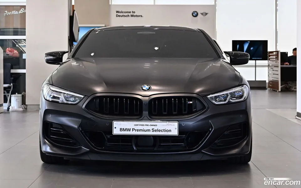 BMW 8 Series M850i xDrive 2023 — миниатюра 3