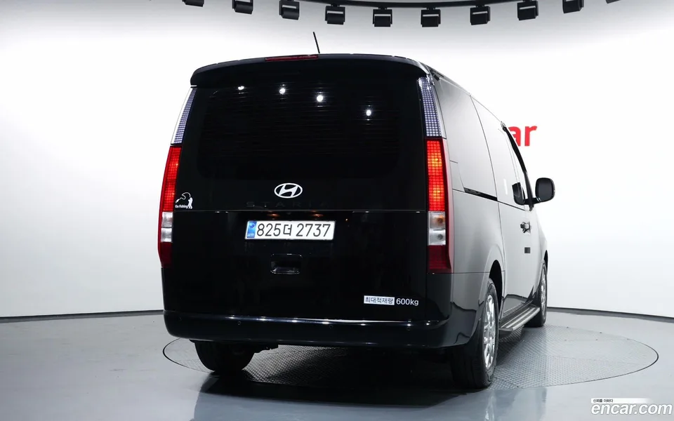 Hyundai Staria L3.5 5 2025 — миниатюра 4