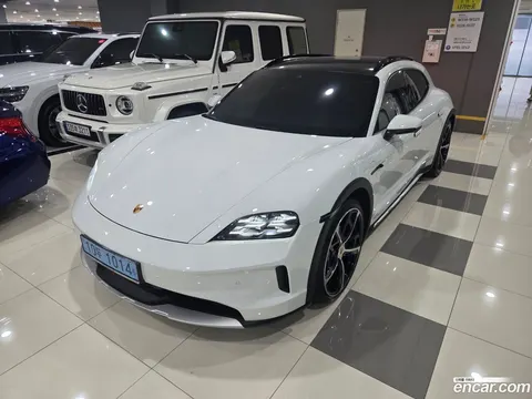 Porsche Taycan 2025 купить в Москве