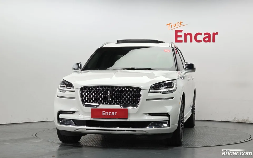 Lincoln Aviator 3.0 AWD 2022 — миниатюра 3
