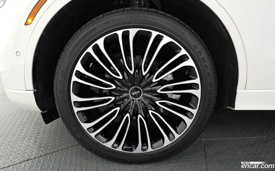 Lincoln Aviator 3.0 AWD 2022 — миниатюра 5