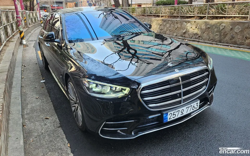 Mercedes-Benz S-Class S500L 4MATIC 2023 — фото 1, купить с доставкой в Москву