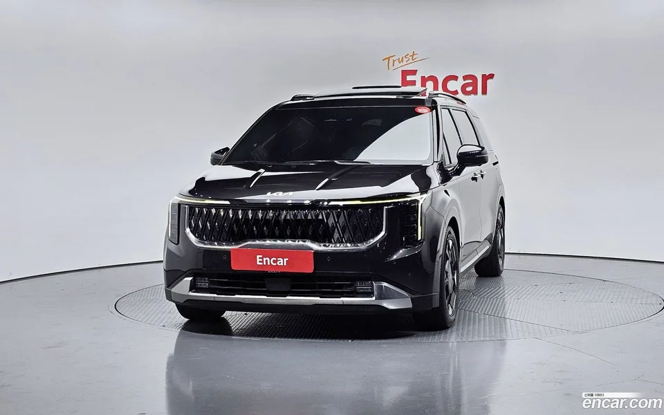 Kia Carnival 7 2023 — миниатюра 3