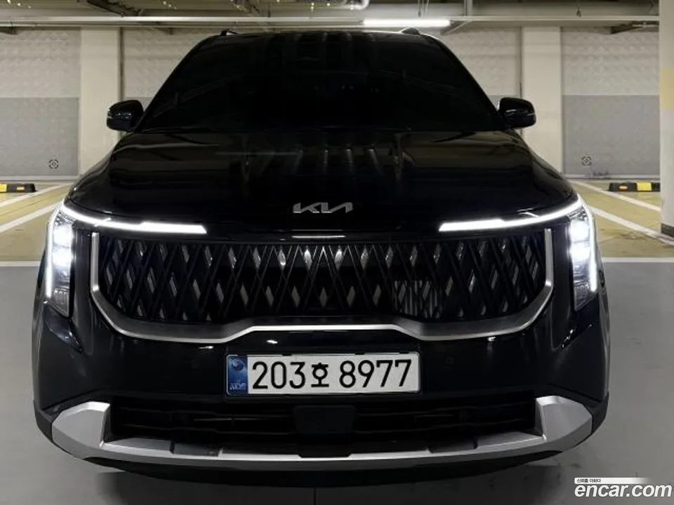 Kia Carnival HEV 9 2025 — фото 1, купить с доставкой в Москву