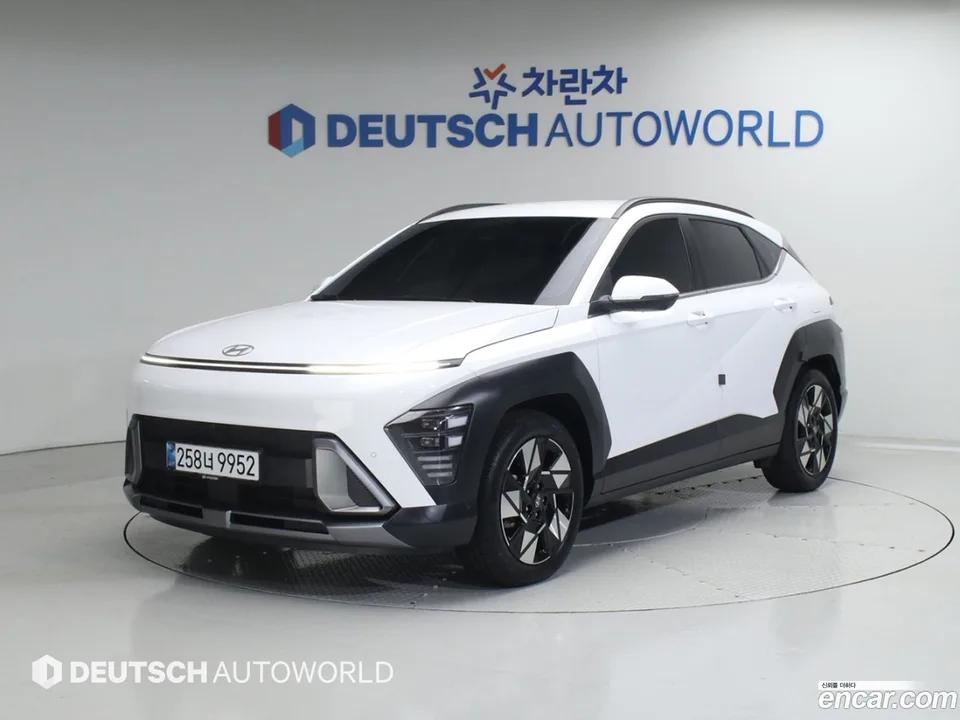 Hyundai Kona Hybrid 2024 — фото 1, купить с доставкой в Москву
