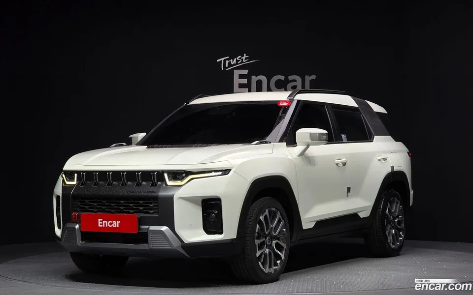 KG Mobility Torres 1.5 2WD 2023 — фото 1, купить с доставкой в Москву