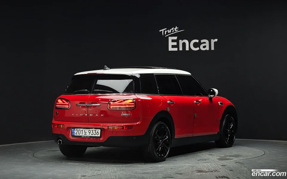 MINI Cooper Clubman 2023 — миниатюра 2