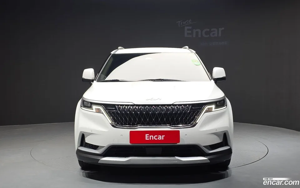 Kia Carnival 11 2023 — миниатюра 3