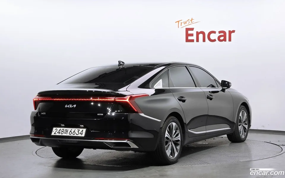 Kia K8 Hybrid 2023 — миниатюра 2