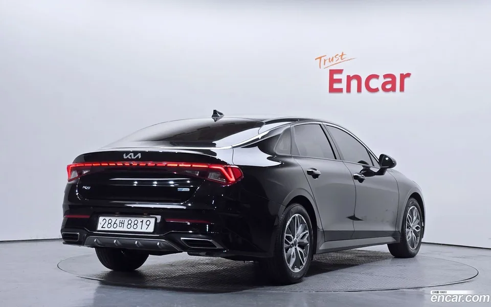 Kia K5 Hybrid 2022 — миниатюра 2
